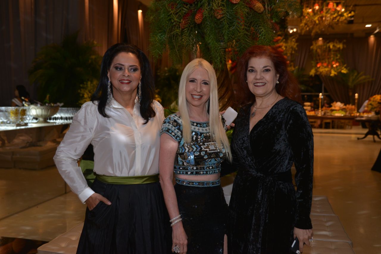  Ana Paula Magalhães, Lia Ferreira e Jacqueline Costa Lino        
